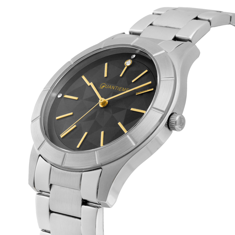 Montre homme, boite en acier, bracelet en acier et verre minéral