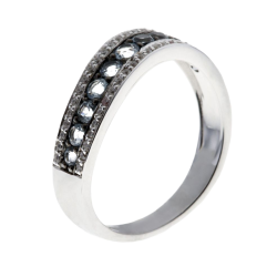 Bague en or gris et rhodié, aigues marines et diamants