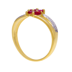 Bague en or jaune rhodié et rubis
