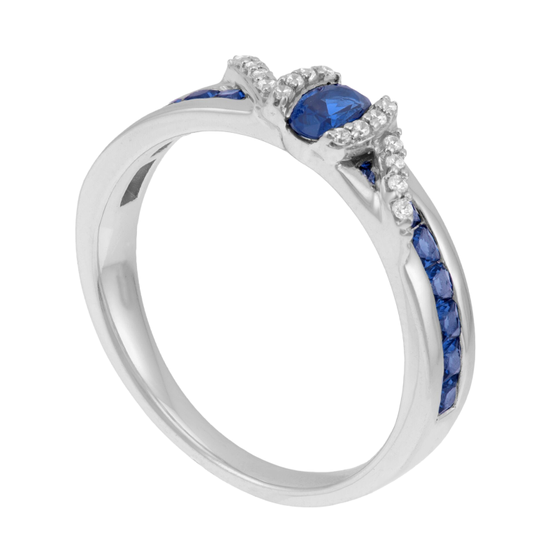 Bague en or gris, saphirs et diamants