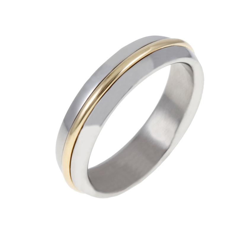 Bague en or jaune et acier