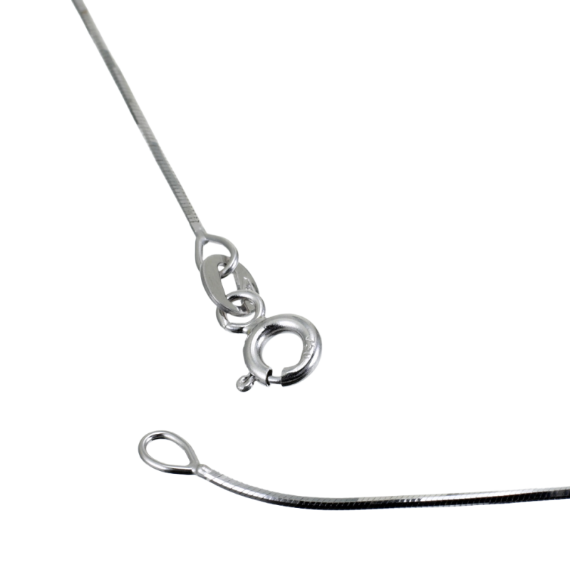 Chaîne en or gris, maille serpent carrée