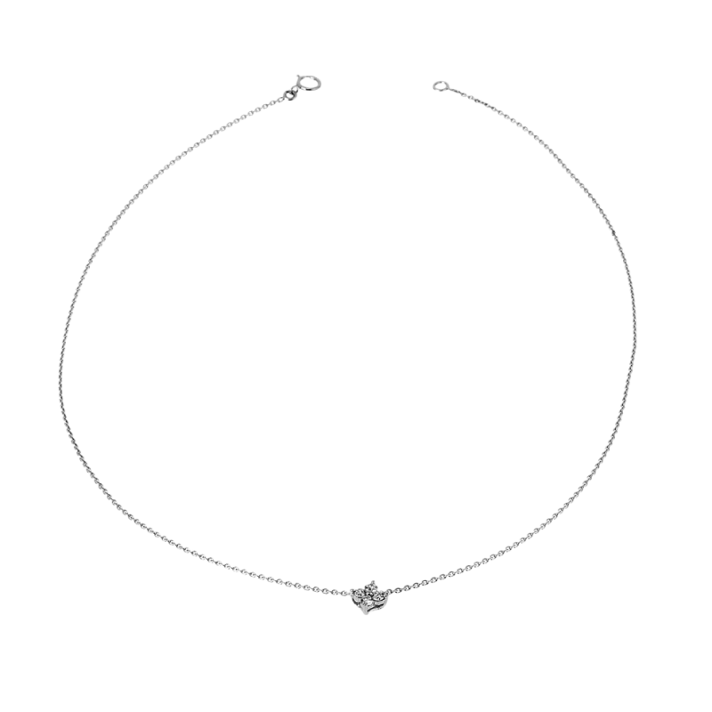 Pendentif en or gris et diamants sur chaine maille forçat