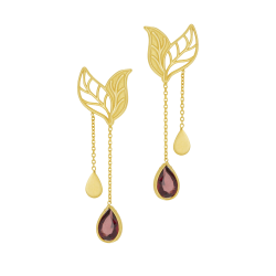Boucles d'oreilles en or jaune et grenat