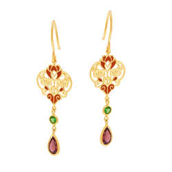 Boucles d'oreilles en or jaune, laque, grenat et oxydes de zirconium