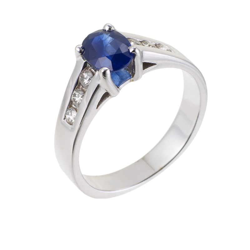 Bague en or gris, saphir et diamants