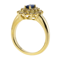 Bague en or jaune, saphir double entourage diamants