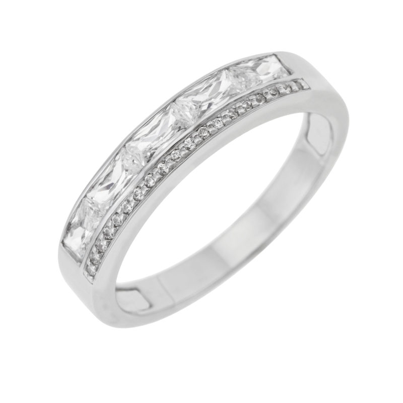 Bague en argent rhodié et oxydes de zirconium