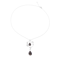 Collier en argent rhodié et gouttes nacre