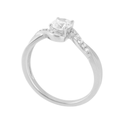 Bague en argent rhodié et oxydes de zirconium