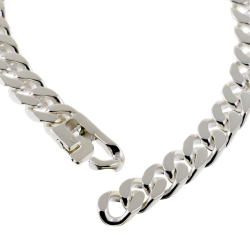 Identité en argent, plaque rectangle diamantée 8 mm et maille gourmette