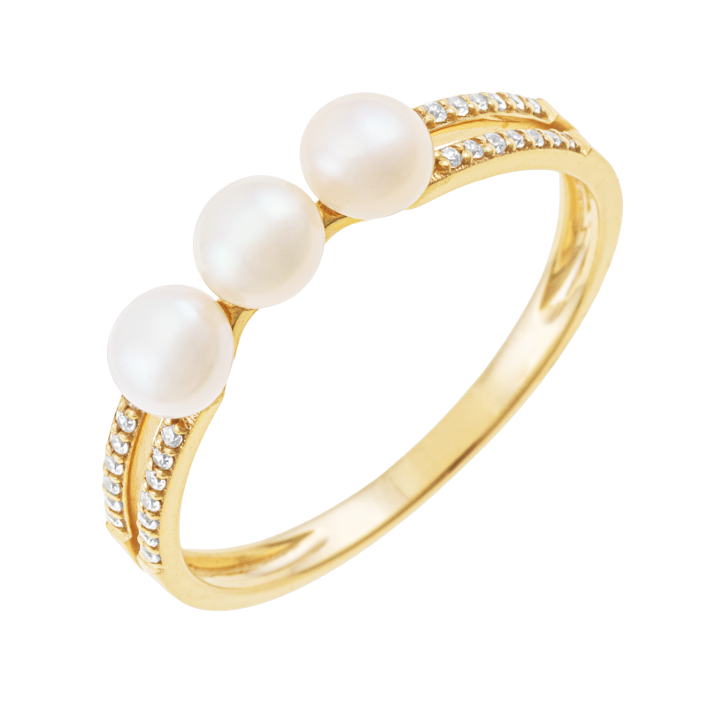Bague en or jaune,trois perles de culture et oxydes de zirconium