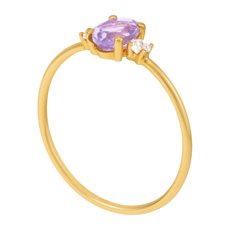 Bague en or jaune, améthyste et oxydes de zirconium blancs
