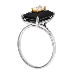 Bague en or jaune et argent rhodié, onyx et oxyde de zirconium