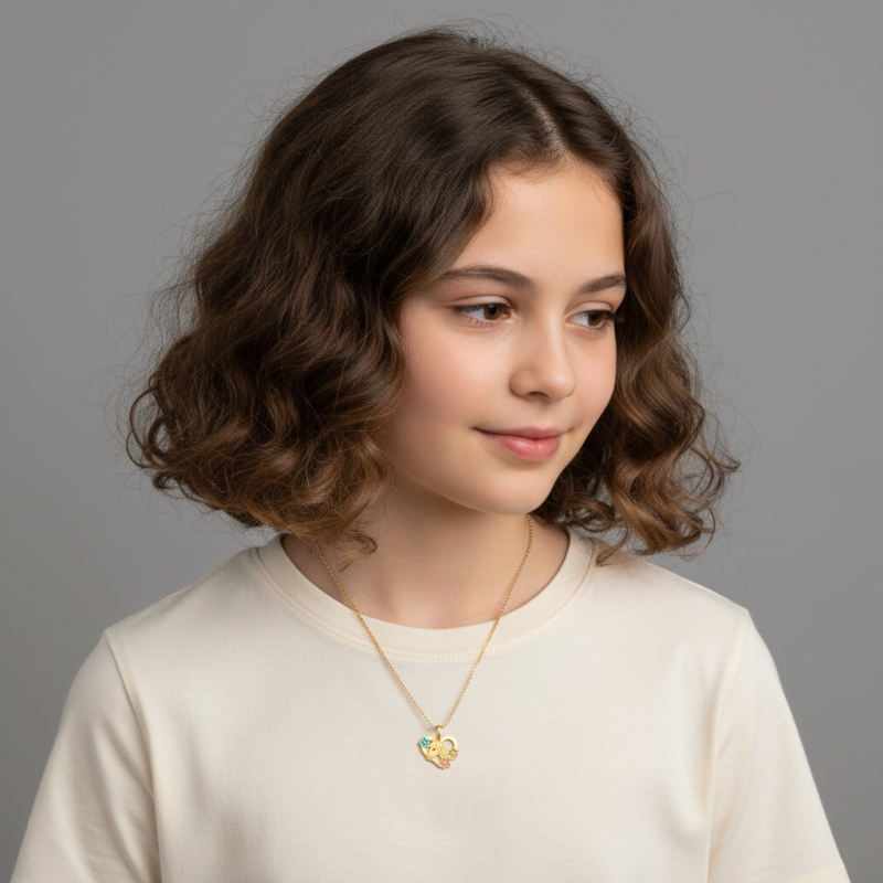 Pendentif en or jaune et laque