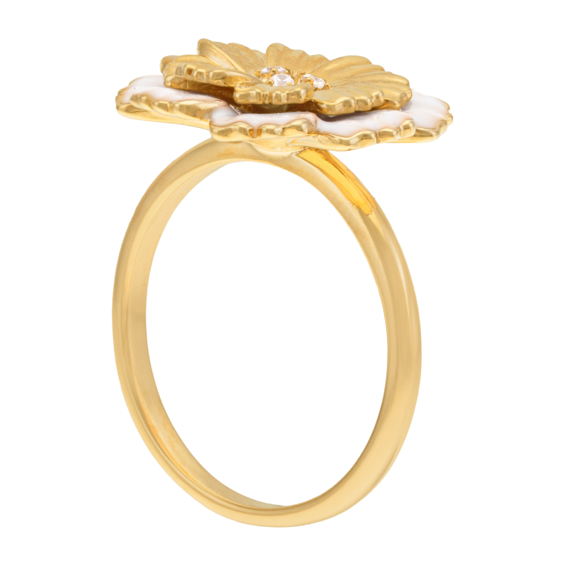 Bague en plaqué or, laque et oxydes de zirconium, marguerite