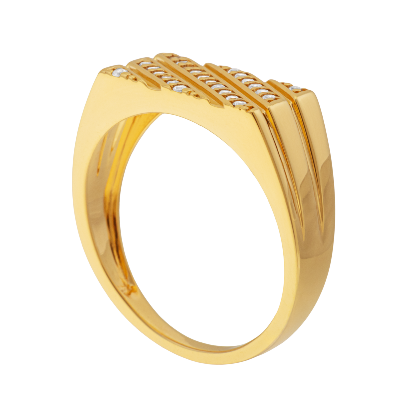 Bague en plaqué or, doré à l'or fin et oxydes de zirconium, striée