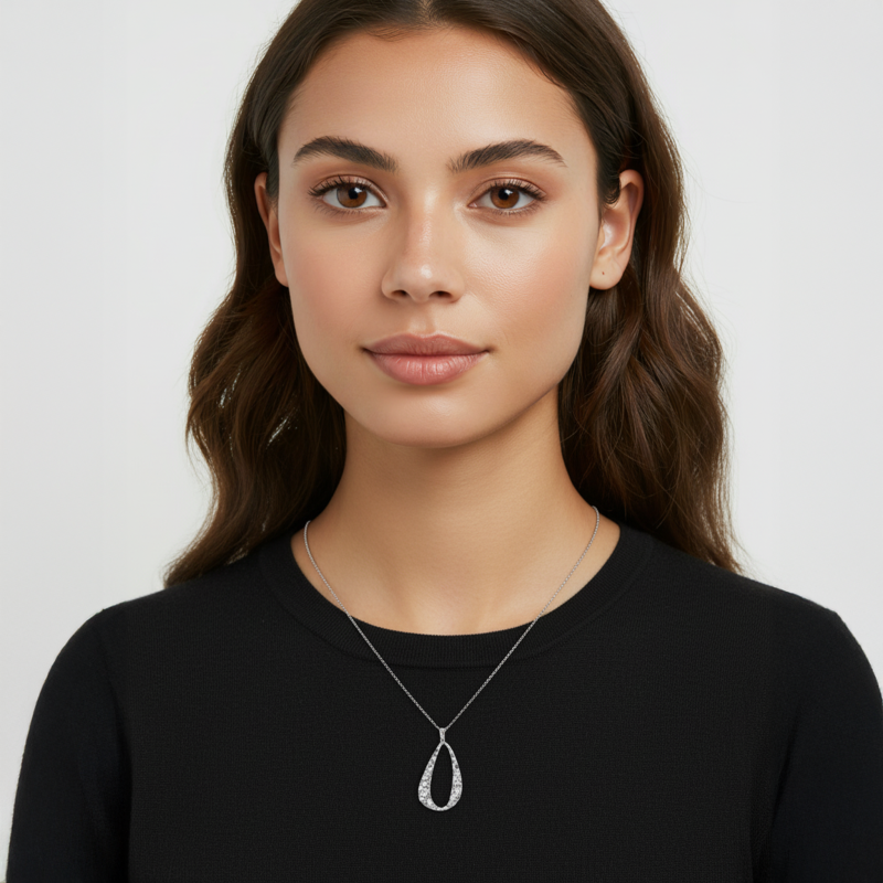 Collier en argent rhodié