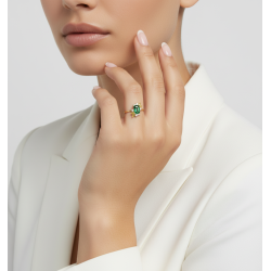 Bague en or jaune et oxydes de zirconium